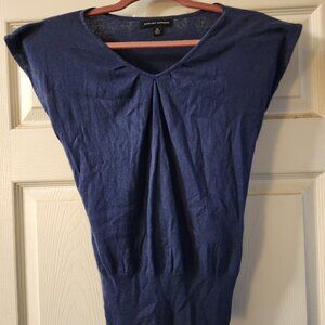 Banana Republic lightweight sweater top